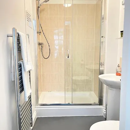 The Ashville 3* Bristol